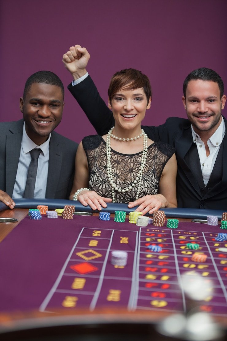 Antarmuka penempatan taruhan French Roulette dengan tampilan meja dari atas